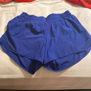Lululemon Hotty Hot Low Rise Short 4”